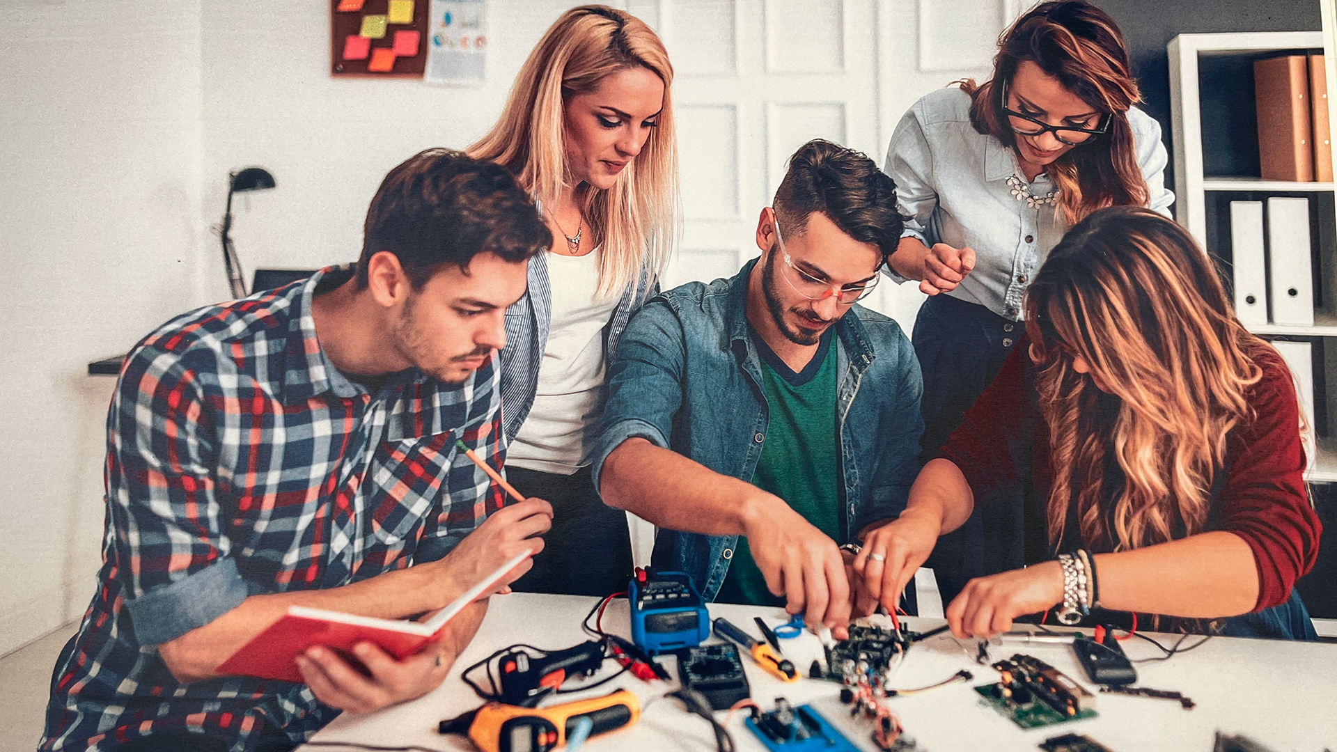 Newark Pt2 Promo 64010ed824884