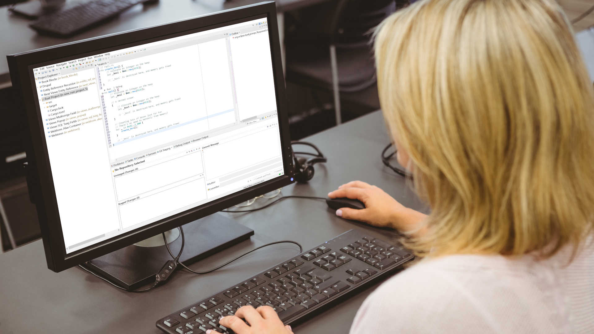 Lab Bench Promo Wavebreakmedia Dreamstime Xxl 48965570