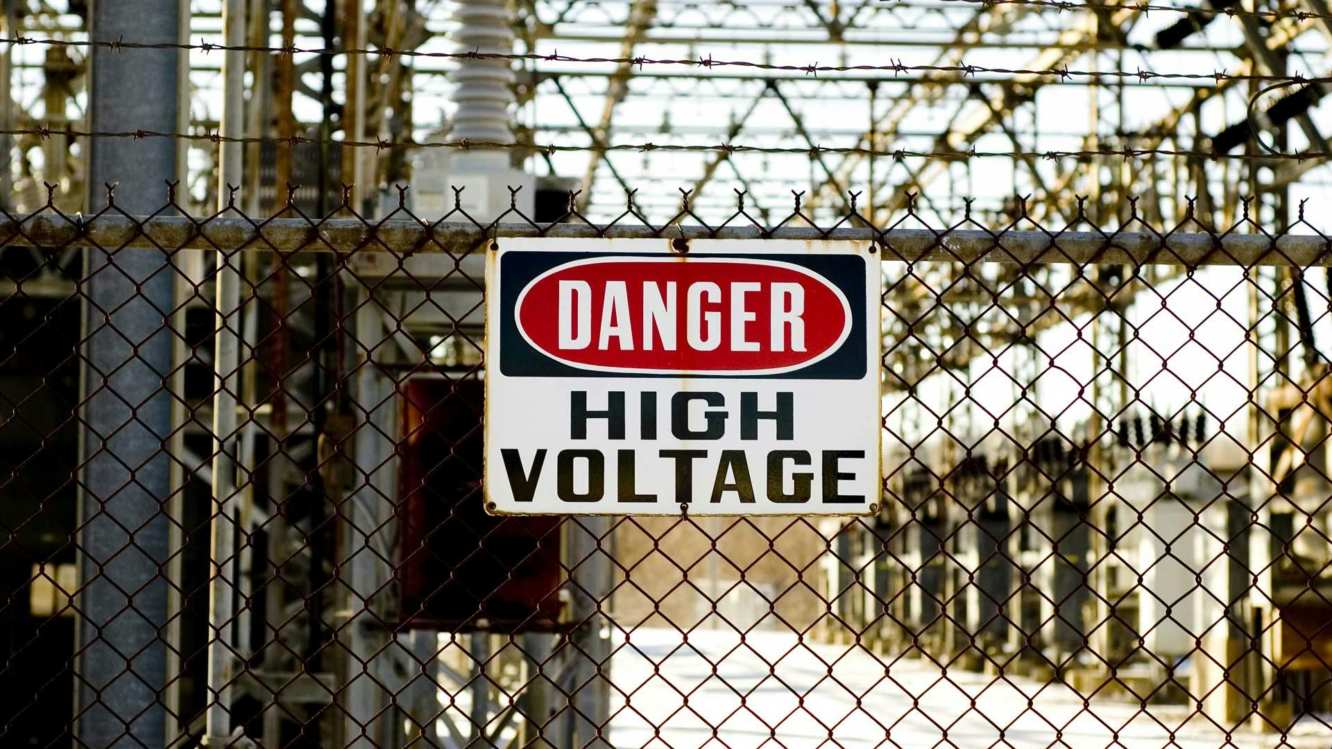 65a82d14fe3a78001f5302b8 Danger Dreamstime Kaylamckown 4074593