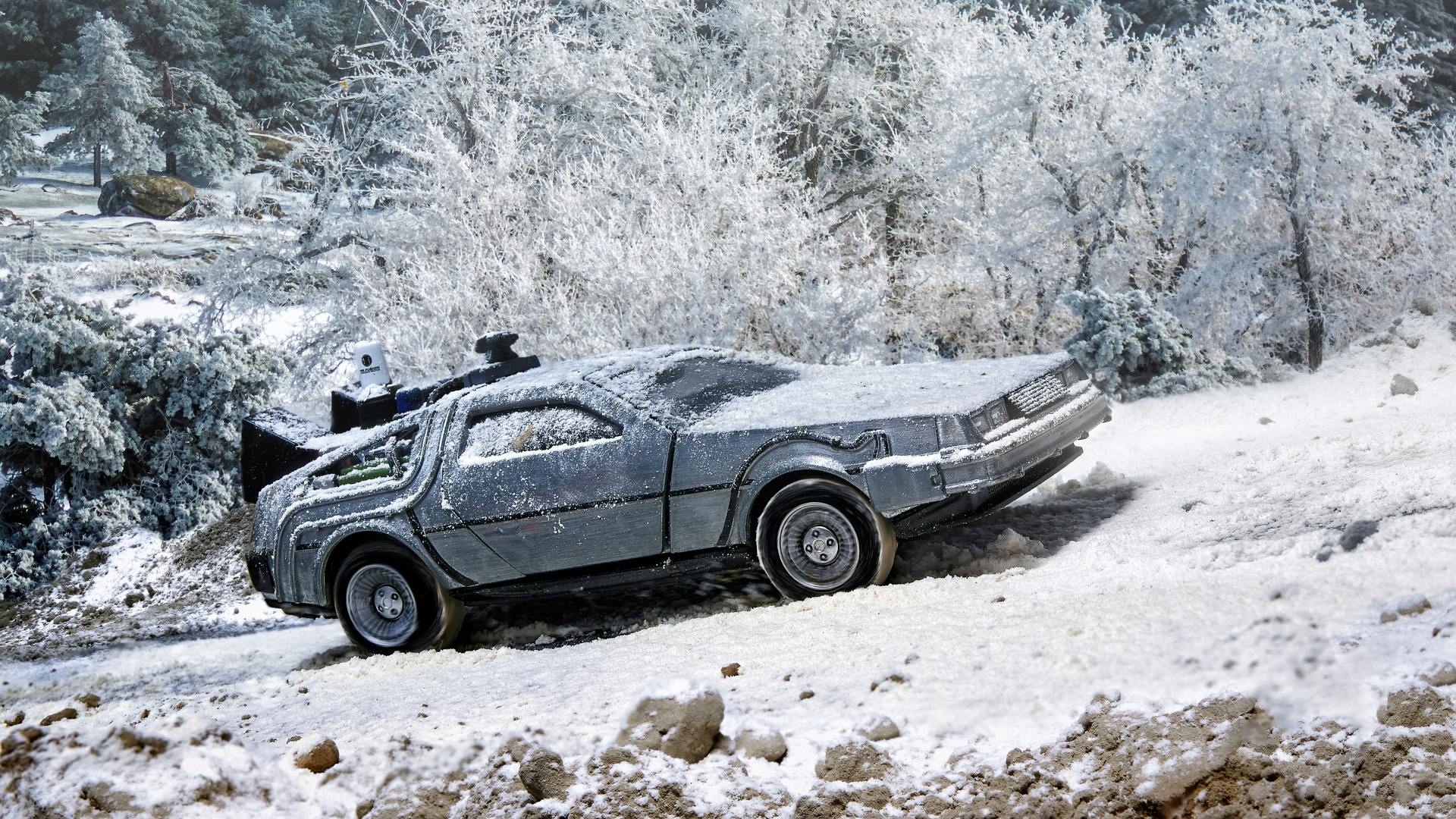 delorean_dreamstime_l_235671862