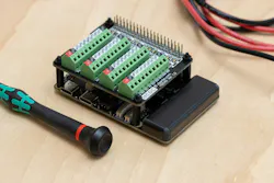 1. The Tachyon SBC can take advantage of Raspberry Pi HATs via the 40-pin header, which increases the board’s capabilities. 1. The Tachyon SBC can take advantage of Raspberry Pi HATs via the 40-pin header, which increases the board’s capabilities.