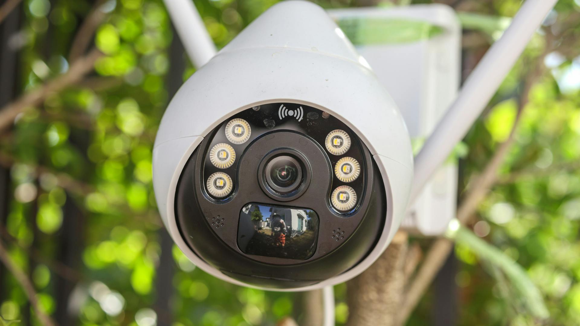 Security IP CCTV camera using solar energy