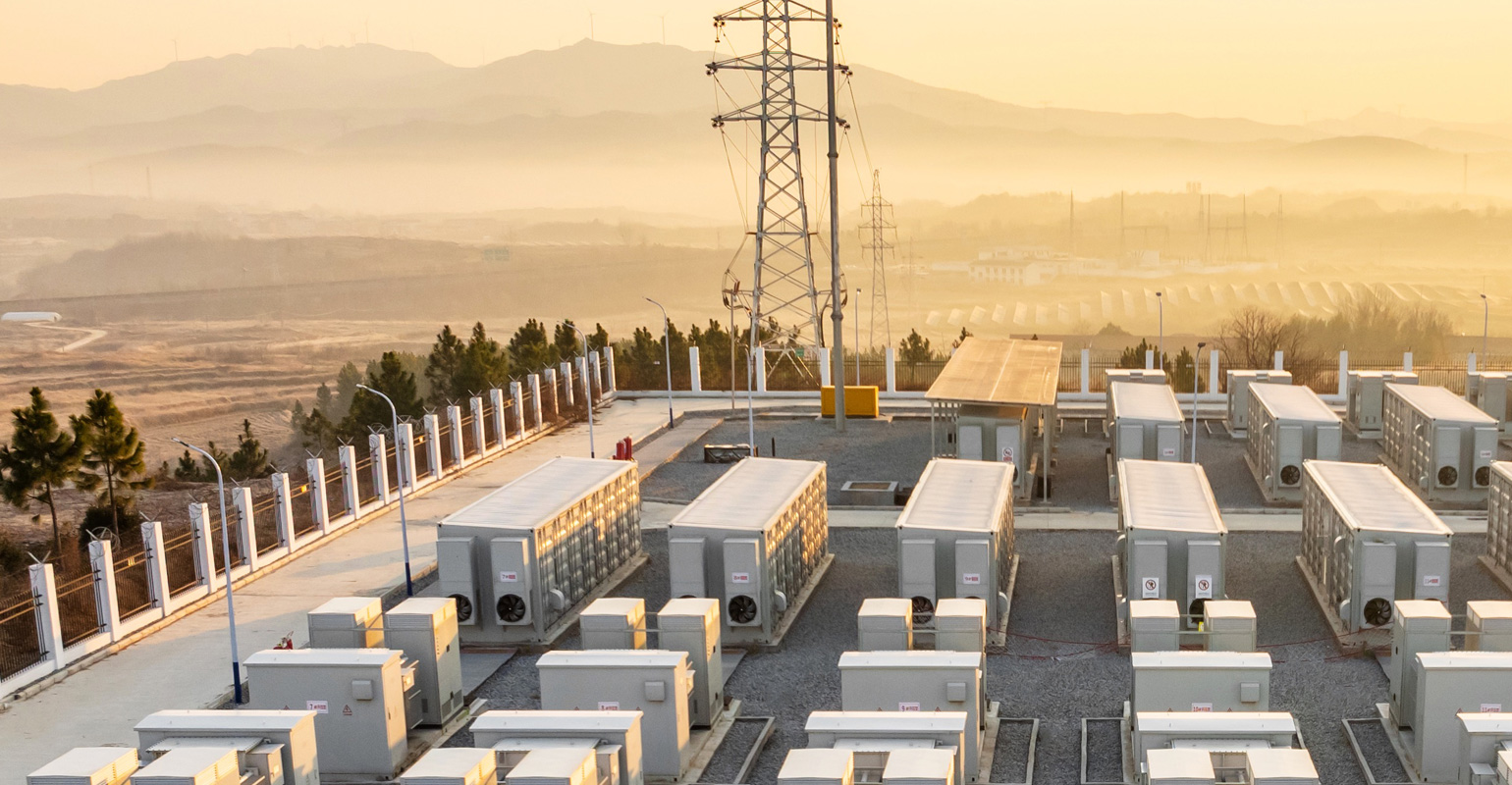 67ed55412f27e46343deef8d Endeavorlandingopt2