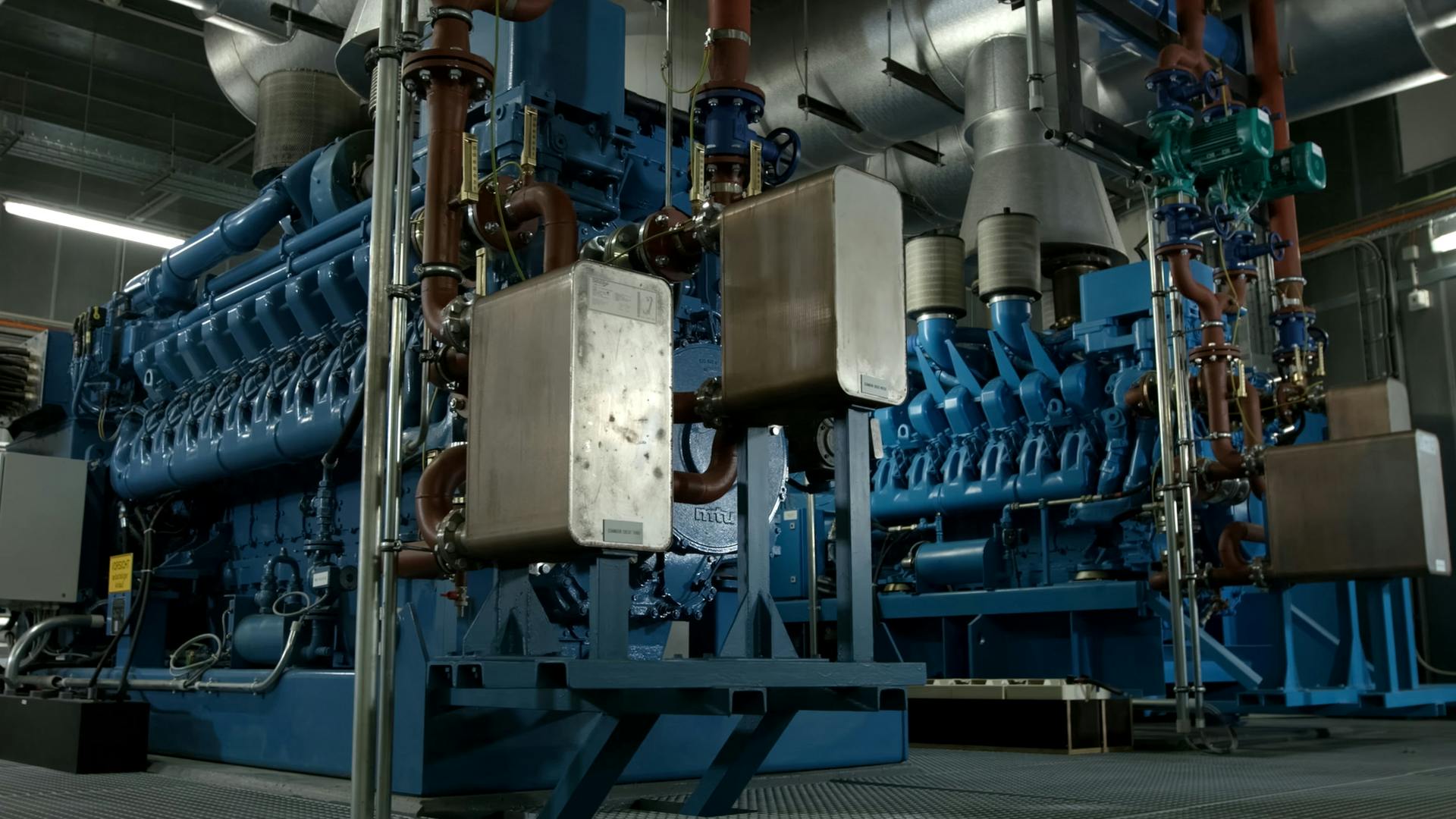 cooling_dreamstime_l_213740052