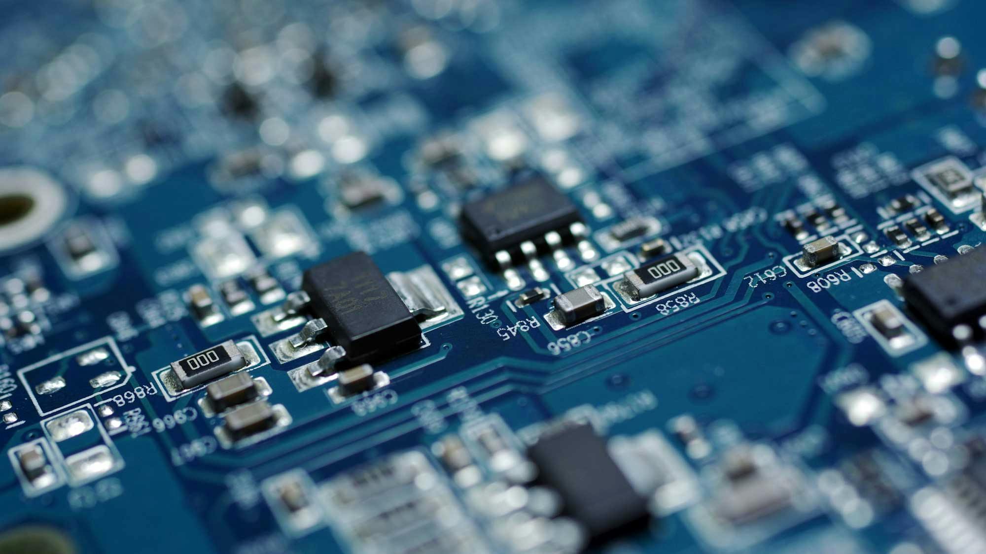 dreamstime_romanborodaev_80223561