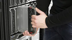 bladeserver_dreamstime_l_29734637 bladeserver_dreamstime_l_29734637