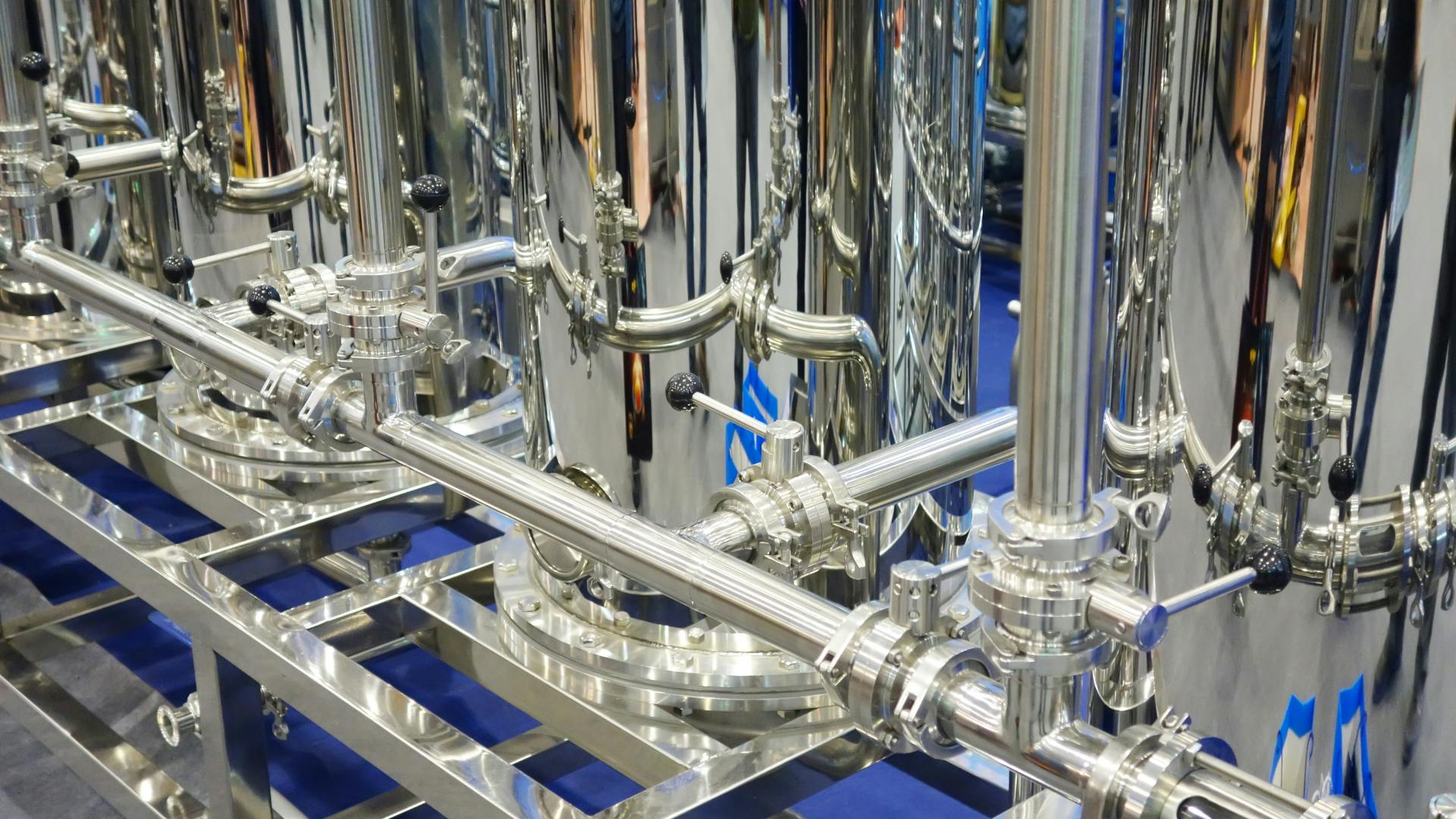 industrial_dreamstime_l_30153973