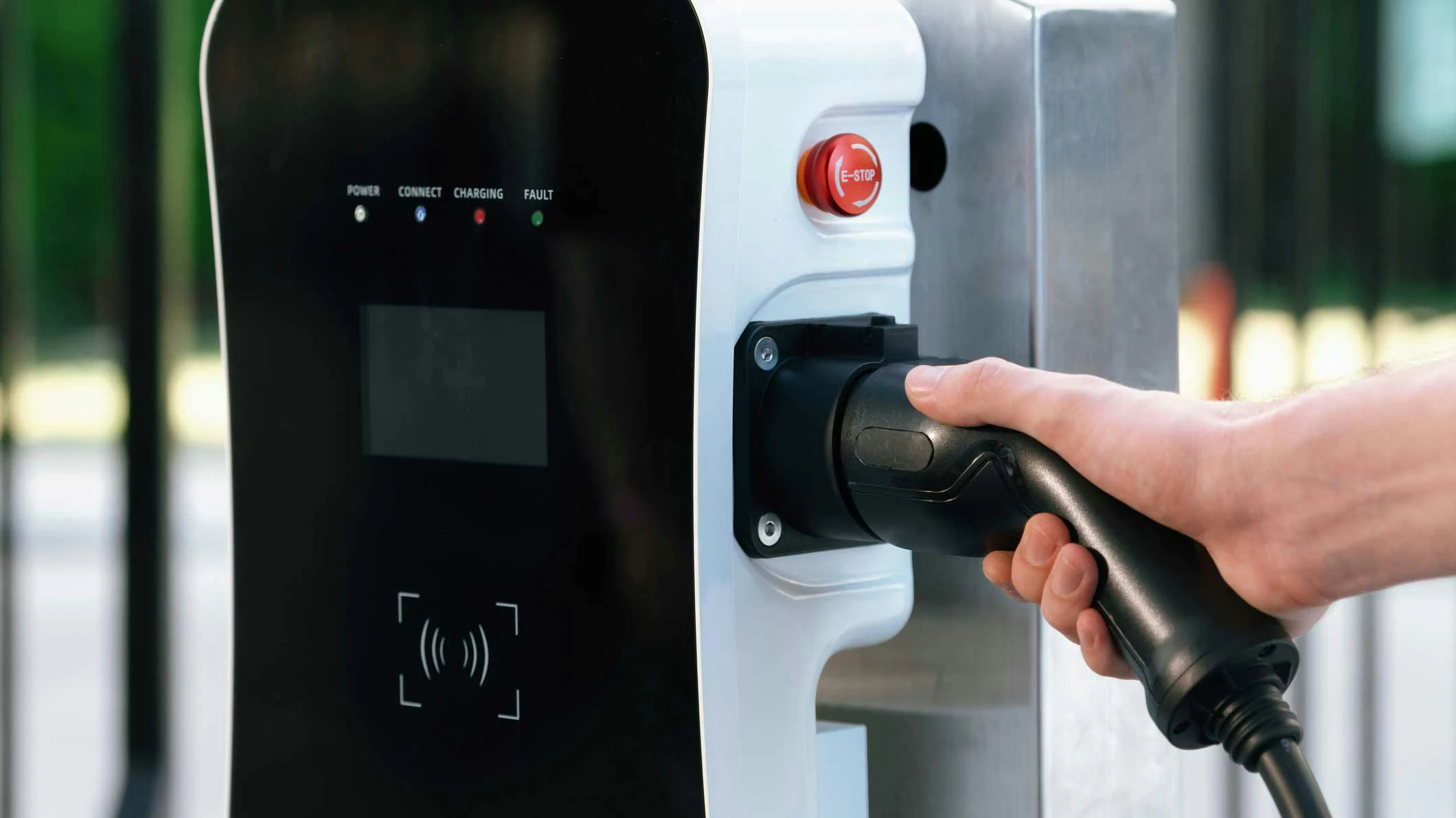 69d65eee2fa002604f2c32bd Dreamstime Biancoblue 271924633