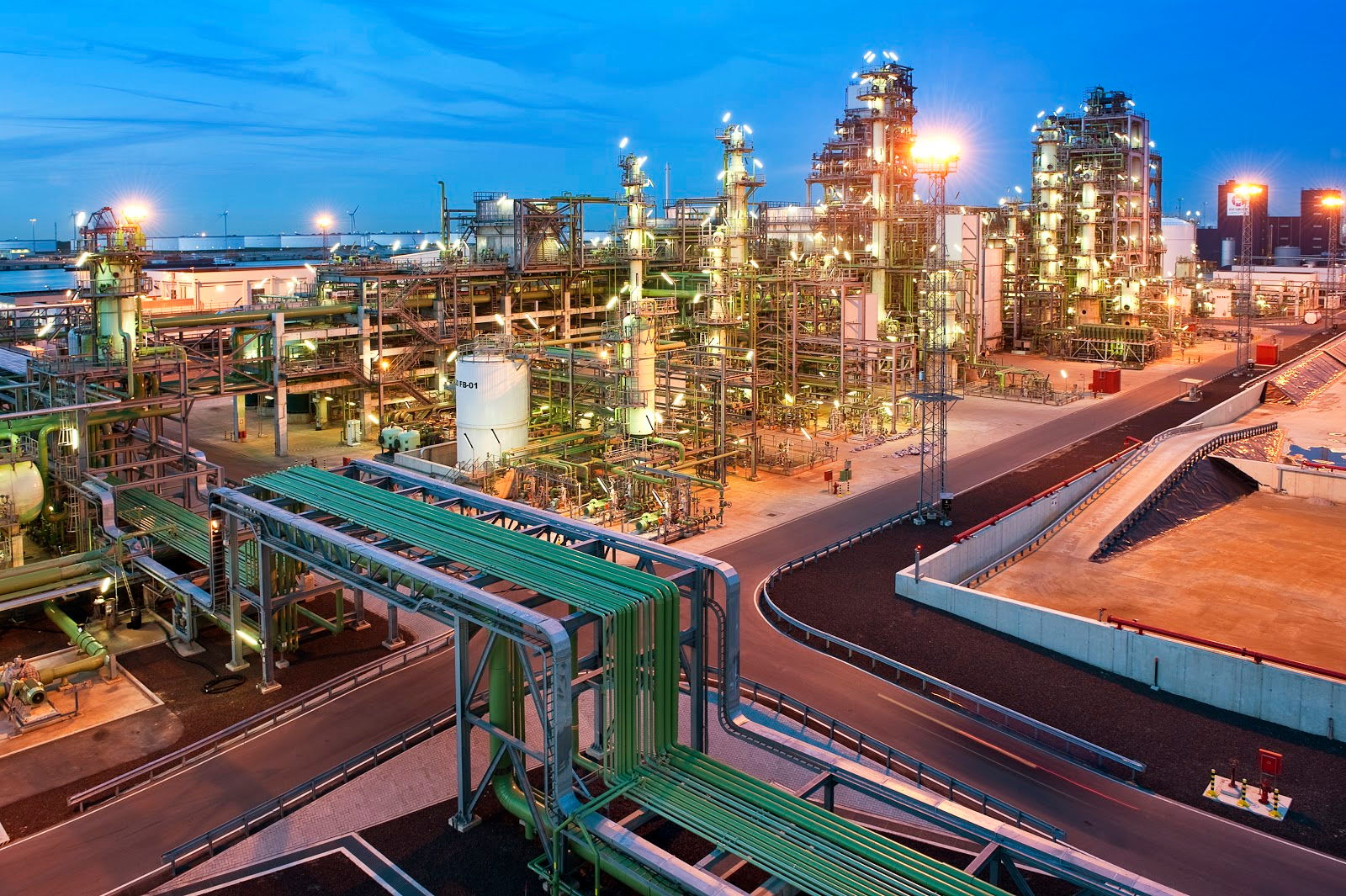 Rotterdam Refinery 62bc908a16127