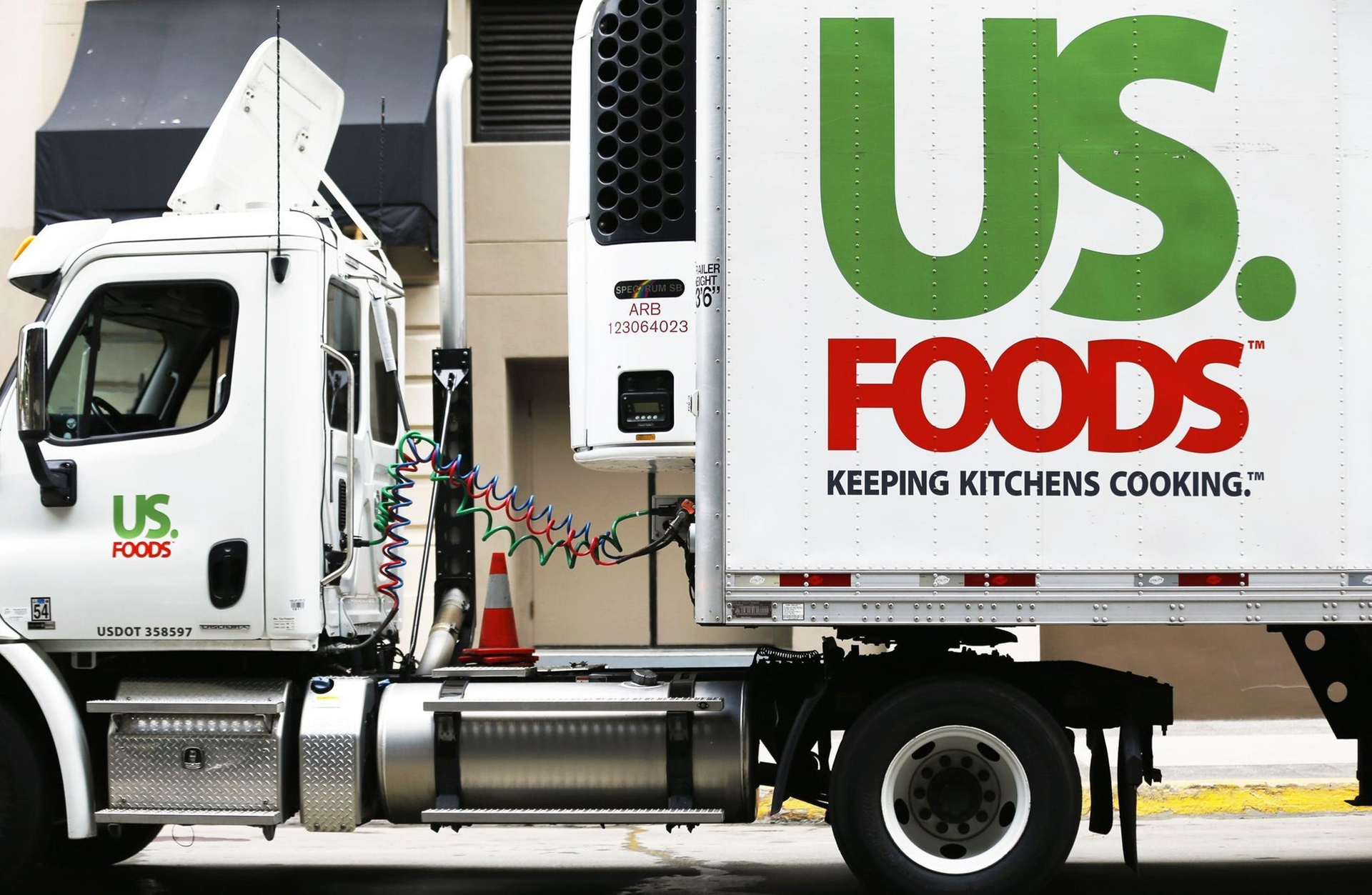 Us Foods Truck 62c857bc70af2