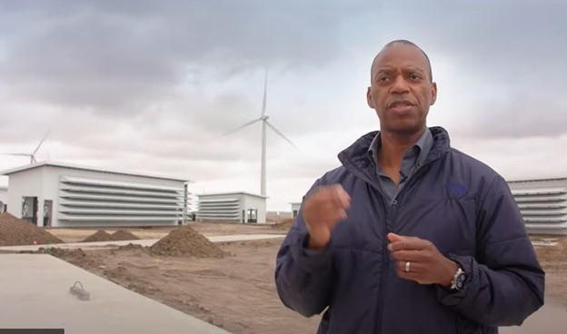 Captured YouTube image featuring Soluna Computing CEO John Belizaire at the Project Dorothy data center.