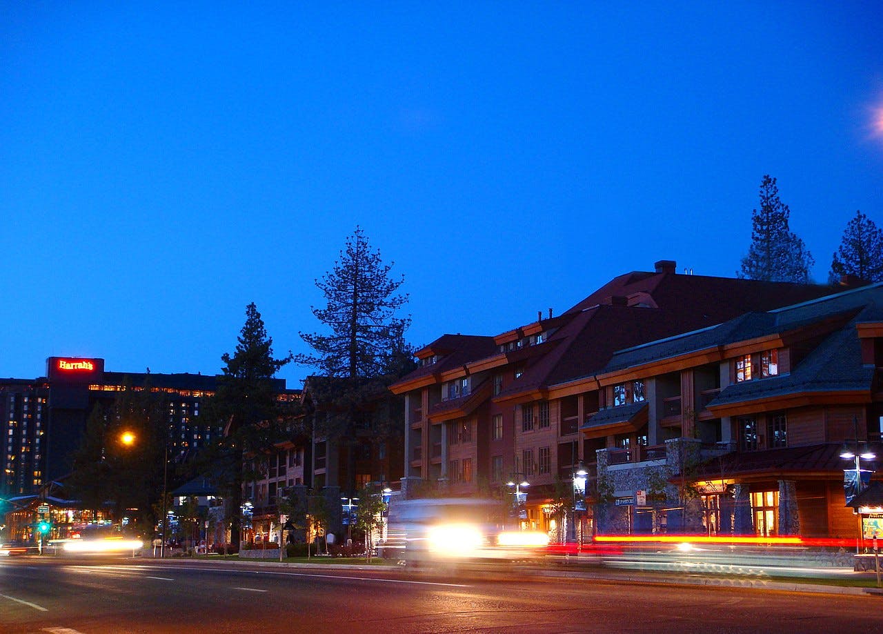 677fd64b8c8162af33a36820 1280pxsouth Lake Tahoe Skyline