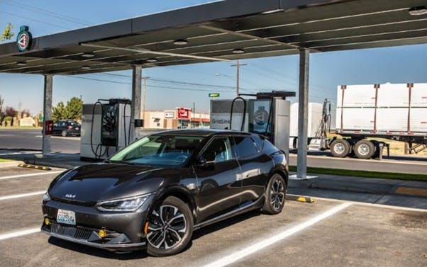 68f00047f54b88add2c5a1af Xcharge