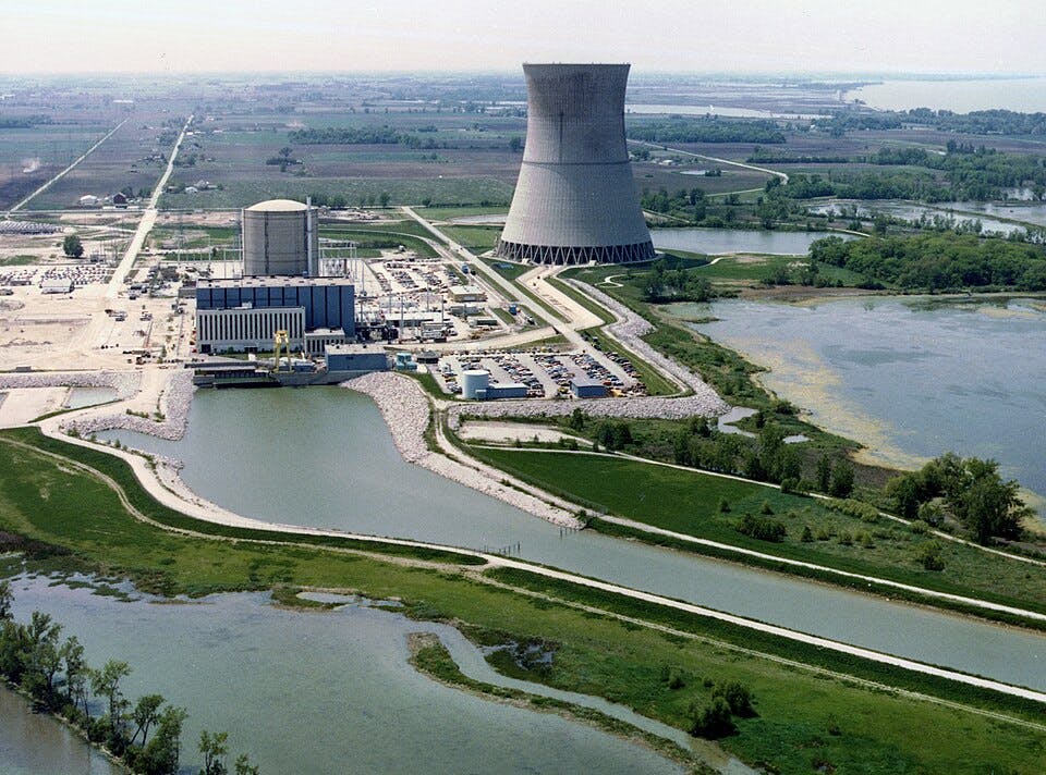 Aerial image of Davis-Besse Nuclear Power Plant. Image credit By David_Besse_NPP.Nuclear Regulatory Commission/courtesy Wikimedia Commons