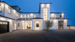 Lebron_Mansion.jpg Lebron_Mansion.jpg