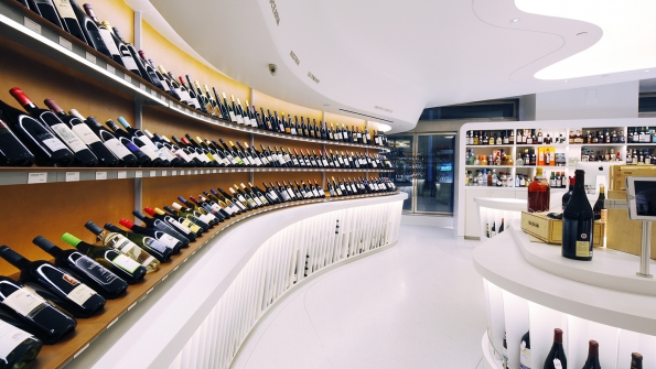 The winners of this yearrsquos GE Edison Award used LEDs to light the Vintry Fine Wines in the Battery Park neighborhood of New York The winners were Herveacute Descottes Jeff Taylor and Jessica Tchah of New York lighting design firm LrsquoObservatoire International The architect for the project was Rogers Marvel Architects also based in New York