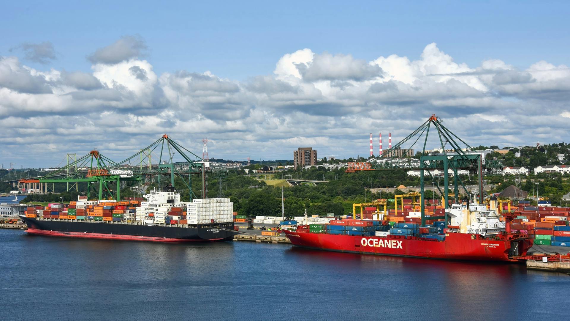 ocean_container_ships_cmp_products_1920