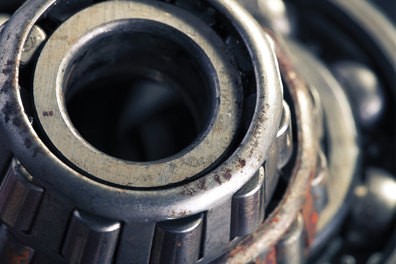 Major causes of roller bearing failure 