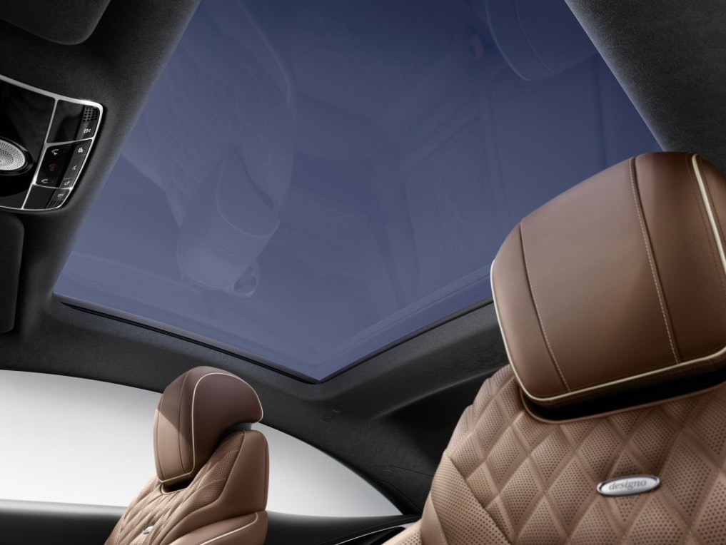 1673035338510 Mercedesbenzsclassdark