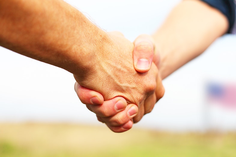 1673041662119 Shakinghands