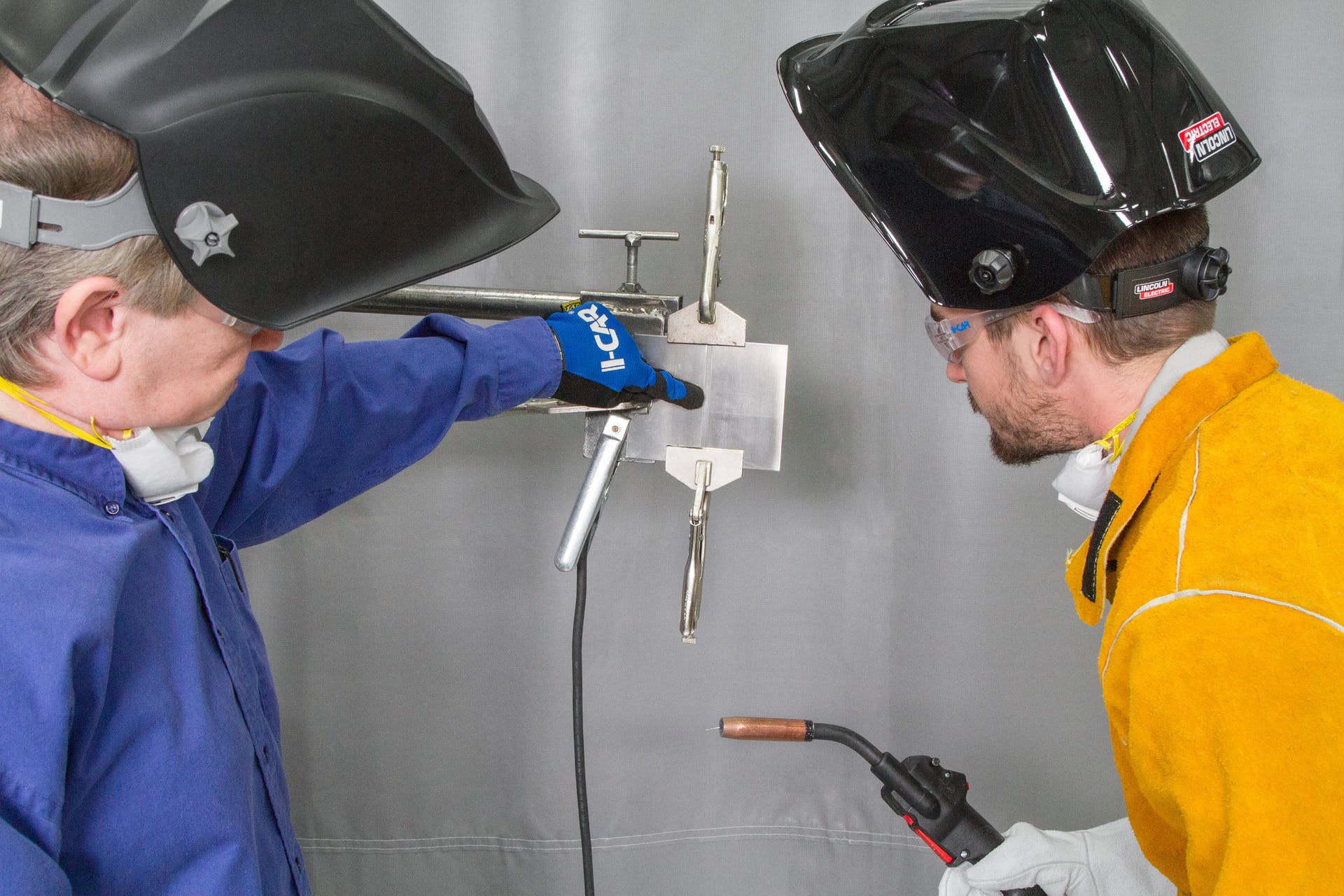 I Car Welding Photo Large