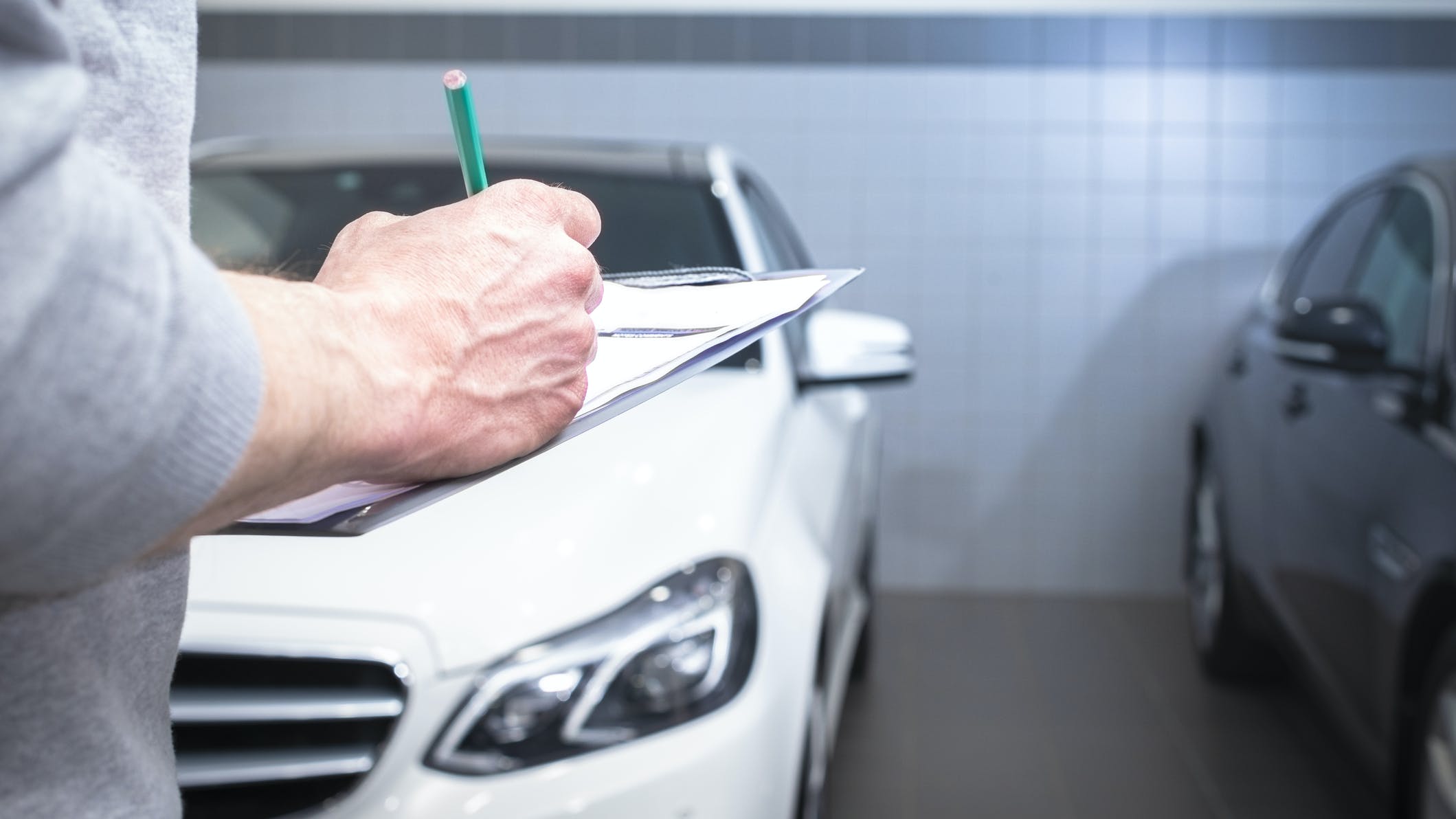 65c6c710f57a63001ecfca0a Estimating Service Writer Dreamstime M 170403665 2