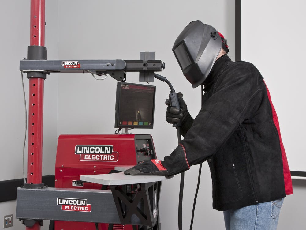 6656ed978d79d890301936fa 120211lincolnvrtex 360 10457172