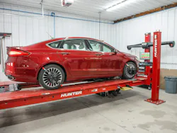 67041dbbd4ea3876fca66dcf Realshopliftrackfourpostcompletecollisioncenter08 67041dbbd4ea3876fca66dcf Realshopliftrackfourpostcompletecollisioncenter08