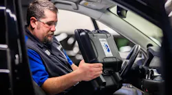AIrPro Diagnostics Technician in-car AIrPro Diagnostics Technician in-car