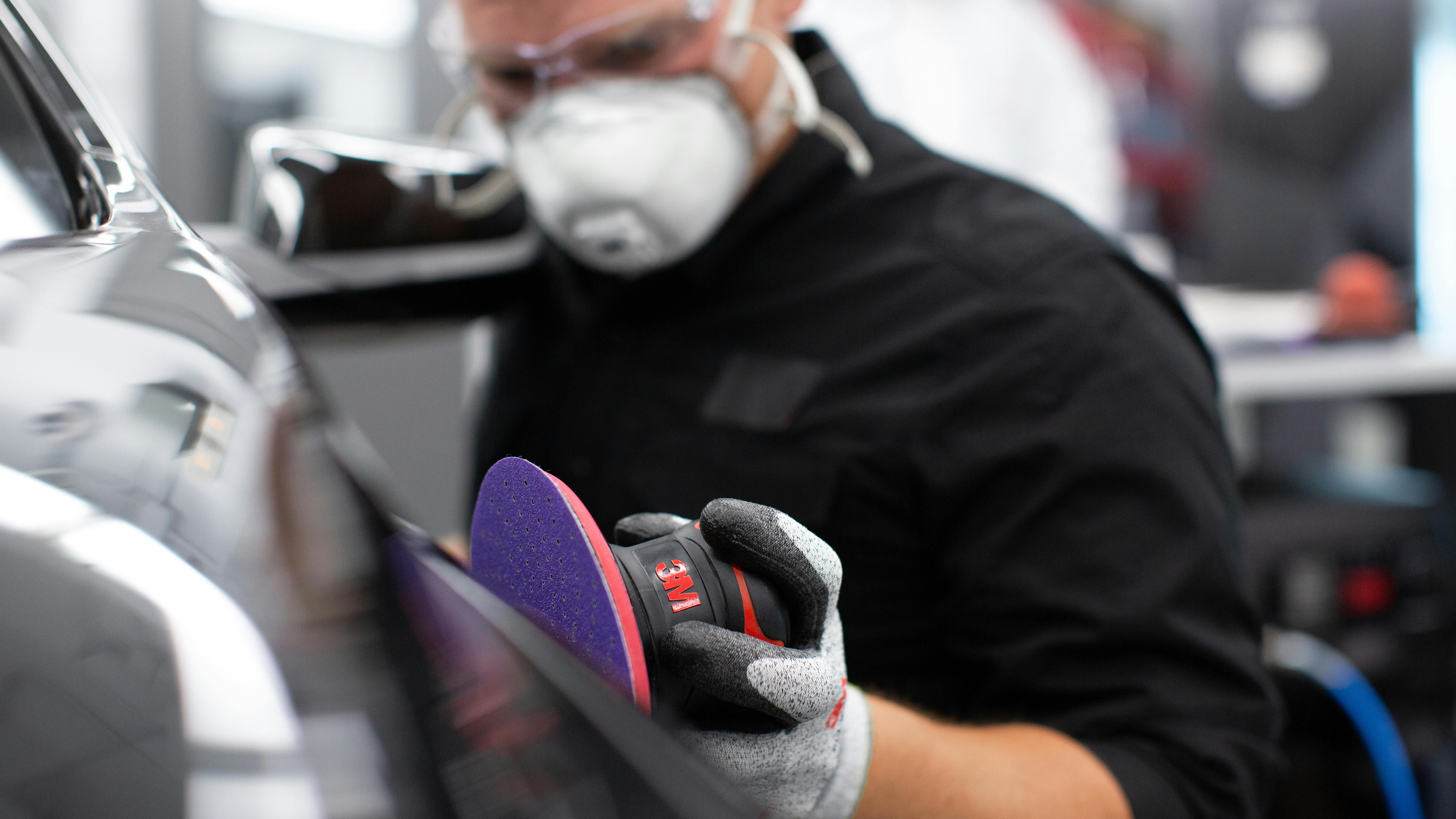 3M Clean Sanding System in Use