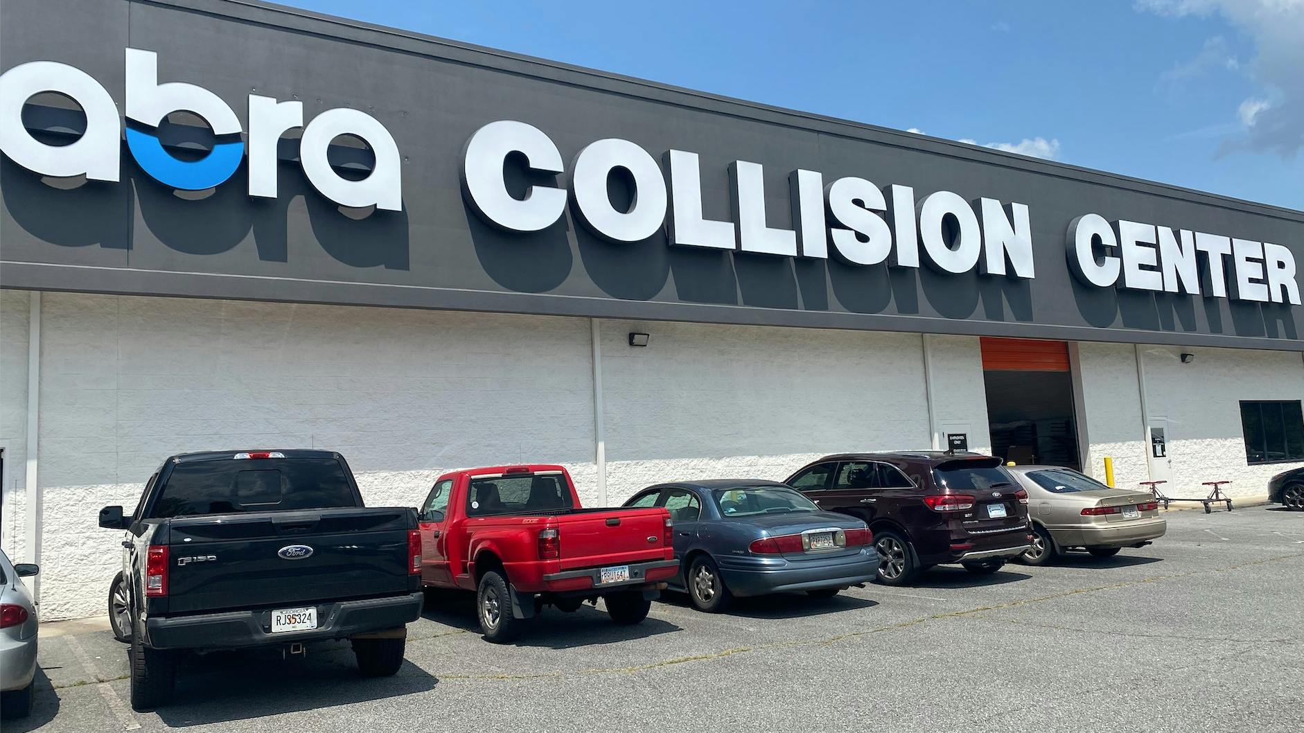 abra_auto_body_woodstock