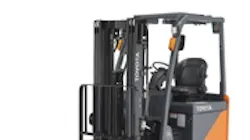 Refrigeratedtransporter 439 Toyota Electric Lift Truck Pic Refrigeratedtransporter 439 Toyota Electric Lift Truck Pic