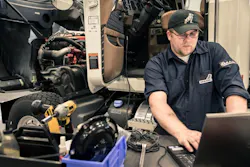 Fleetowner Com Sites Fleetowner com Files Uploads 2014 08 Mack Tech1 Fleetowner Com Sites Fleetowner com Files Uploads 2014 08 Mack Tech1