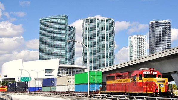 Refrigeratedtransporter 1384 Fecr Portmiami Photo