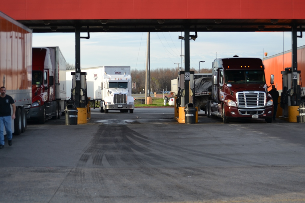 Trucker 615 Fuel Island 302