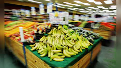 Refrigeratedtransporter 3274 Bananas Grocery Store Ian Waldie Getty Refrigeratedtransporter 3274 Bananas Grocery Store Ian Waldie Getty