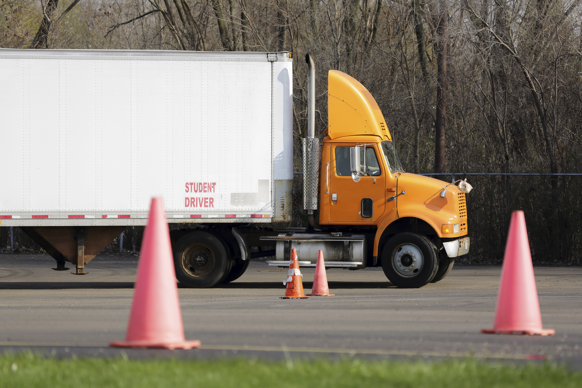 Trucker 7472 Cdl Cones Ts
