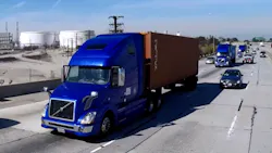 Trucker 1164 031317 Volvo Platooning Web Trucker 1164 031317 Volvo Platooning Web