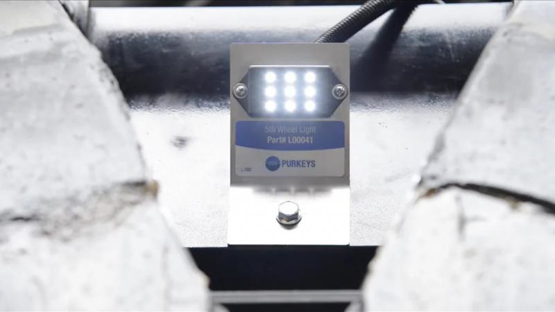 Fleetowner Com Sites Fleetowner com Files Uploads 2017 04 21 042117 Purkeys Led 5th Wheel Light Web 2