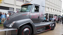 Fleetowner Com Sites Fleetowner com Files Uploads 2017 08 30 083017 Cummins Aeos Electric Truck Agm Fleetowner Com Sites Fleetowner com Files Uploads 2017 08 30 083017 Cummins Aeos Electric Truck Agm