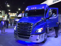 Trucker 6772 Freightliner1 1 Trucker 6772 Freightliner1 1