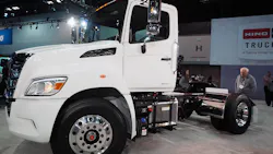 Www Fleetowner Com Sites Fleetowner com Files 030818 Hino Xl7 Class 7 Truck 1 Www Fleetowner Com Sites Fleetowner com Files 030818 Hino Xl7 Class 7 Truck 1