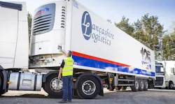 Refrigeratedtransporter 3357 243 02 Schmitz Cargobull Lancashire Logistics 1200x800 Refrigeratedtransporter 3357 243 02 Schmitz Cargobull Lancashire Logistics 1200x800