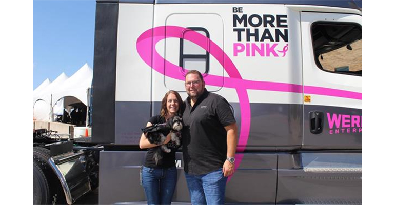 Refrigeratedtransporter 3396 Werner Enterprises Race For The Cure Truck