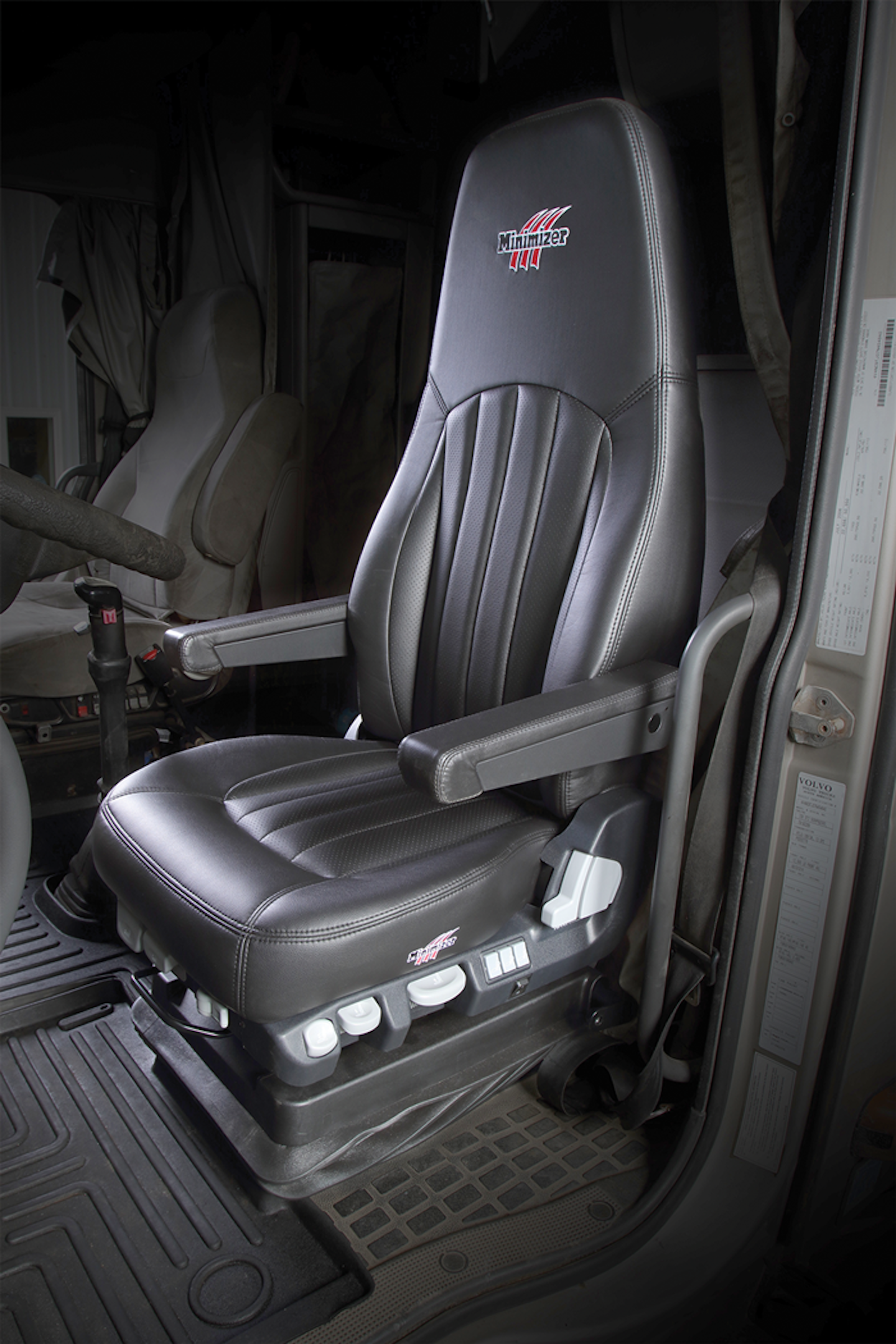 What S New In Driver Seats Fleet Owner