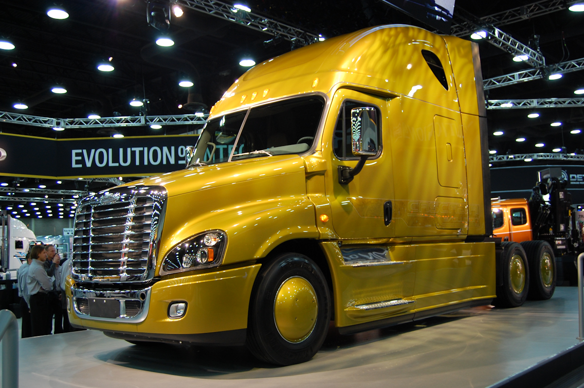 Daimler Trucks North America at the 2014 Mid America Trucking Show