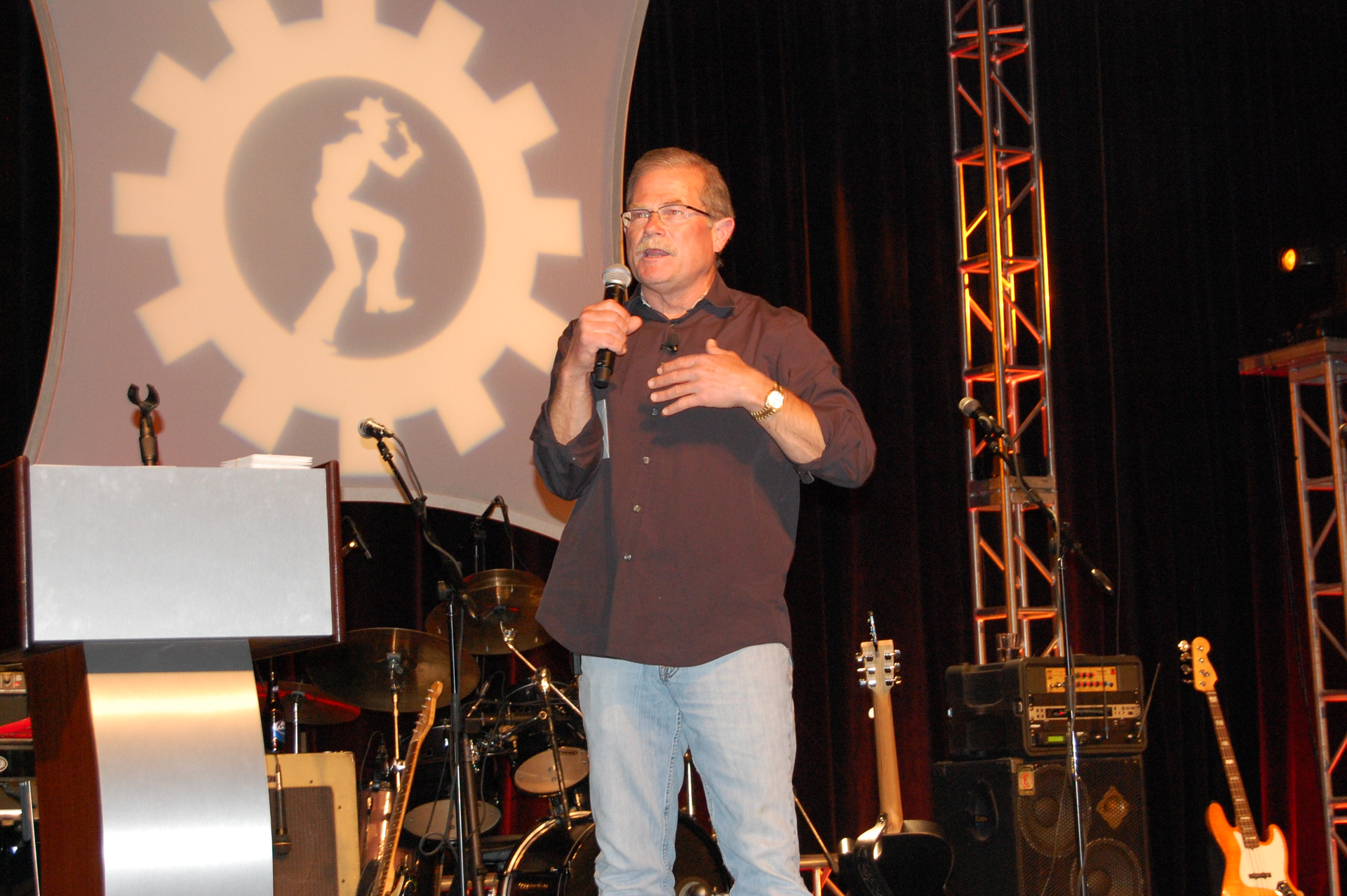 Speaking at the 2013 Rush Truck Centers Technician Skills Rodeo awards banquet WM quotRustyquot Rush chairman CEO amp president of Rush Enterprises said he expects Class 8 truck sales to follow a quotmoderate pathquot in 2014