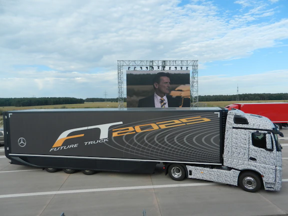Daimler Showcases Autopilot For Trucks Fleetowner