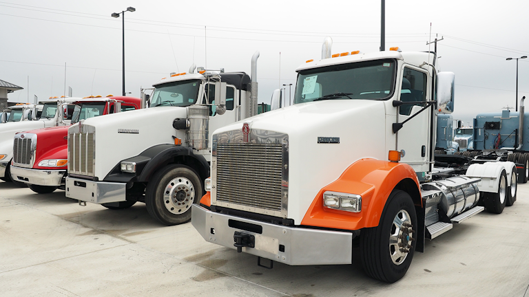 report u s canadian truck sales