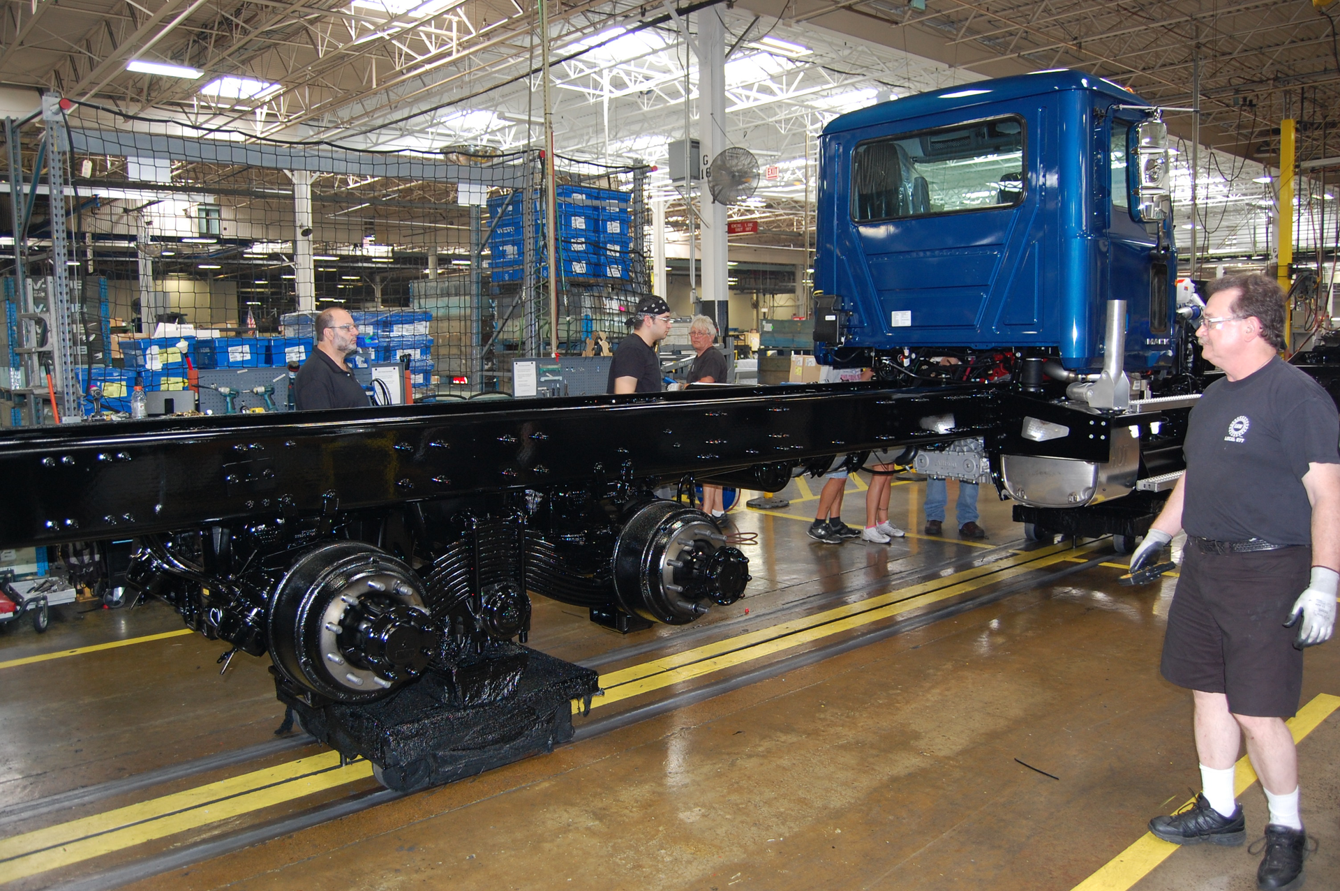 FTR says North American Class 8 production should end 2016 at 230000 units down from 320000 units in 2015 Class 8 production will then inch up to 231000 units in 2017 before reaccelerating to 264000 units by 2018 Photo by Sean KilcarrFleet Owner